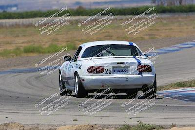 media/Jun-05-2022-CalClub SCCA (Sun) [[19e9bfb4bf]]/Group 1/Race/